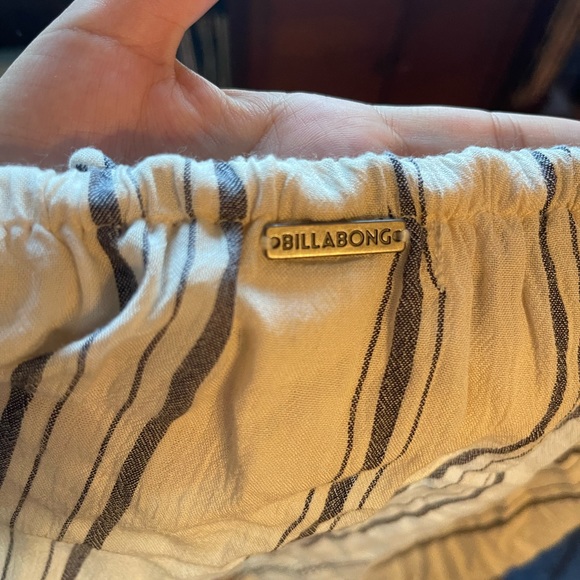 Billabong off the shoulder blouse - Picture 2 of 8